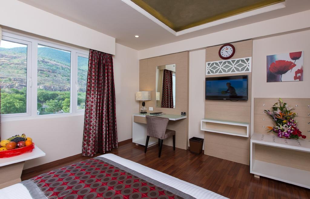 Pai Viceroy Hotel Tirupati Ruang foto