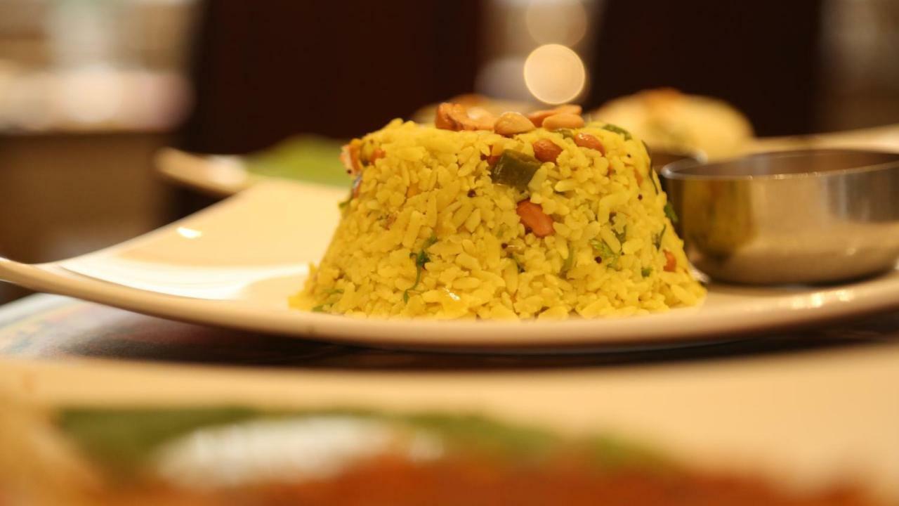 Pai Viceroy Hotel Tirupati Bagian luar foto
